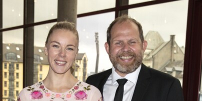 Avslører kjønn og babynavn
